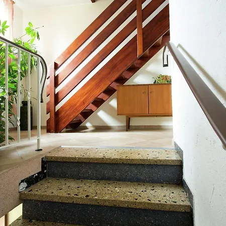 Haus Maria 1 *